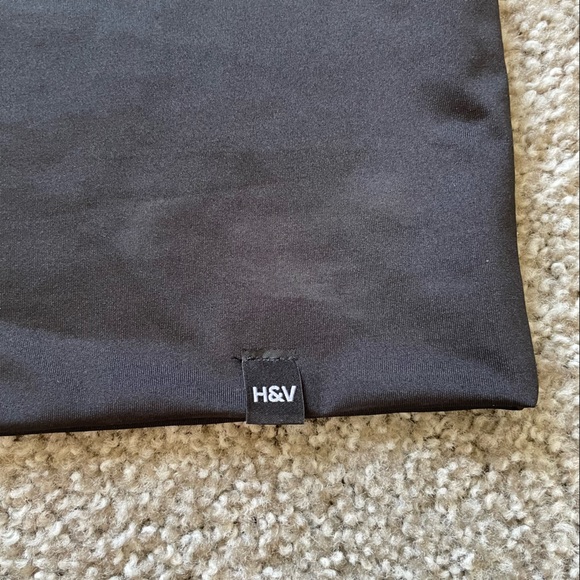 Hype & Vice UofA Crop Top - Picture 2 of 4